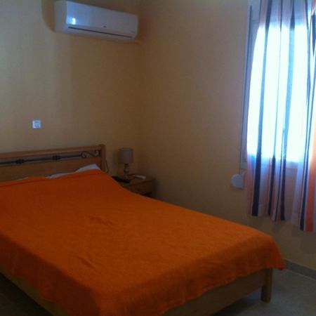 Melissa Rooms Ágios Kírykos Buitenkant foto